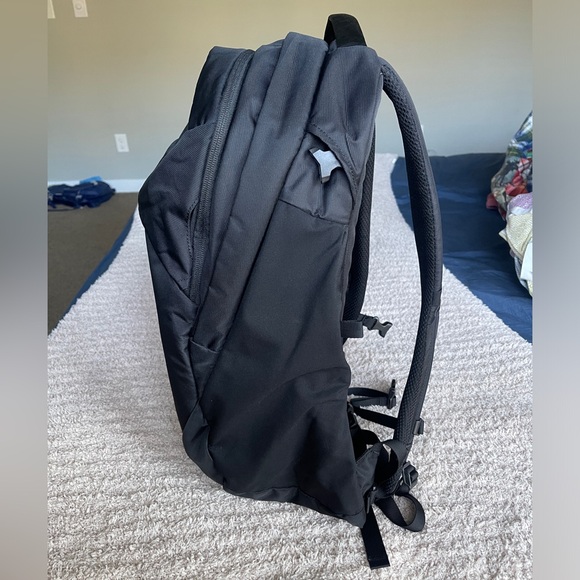 Osprey Aphelia 26L Laptop Backpack - Picture 8 of 9